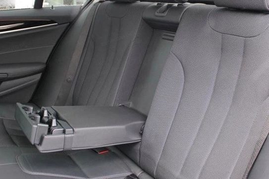 BMW Seria 5 520d xDrive Sport Line