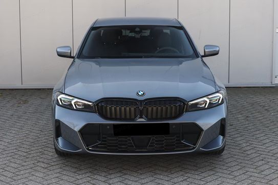 BMW Seria 3 330i xDrive M Sport