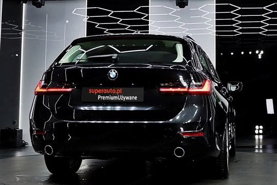 BMW Seria 3 318d  Advantage aut