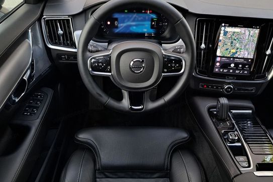 Volvo S90 T8 AWD Plug-In Hybrid  aut