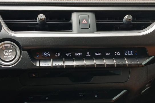 Lexus UX 200 Elegance 2WD