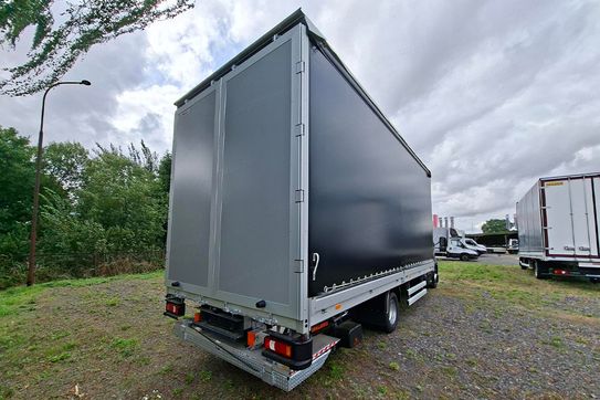 Iveco Daily 70C18 Hi-Matic Zabudowa 15EP + Winda