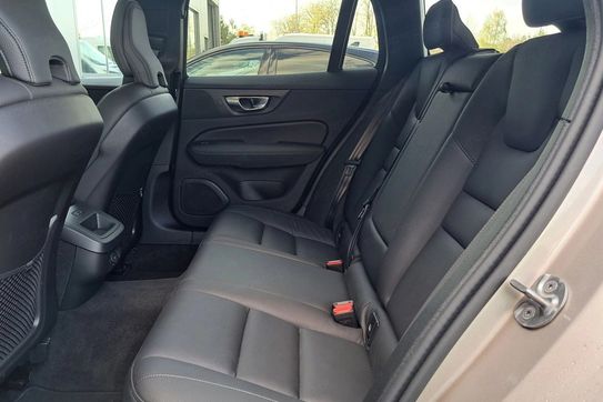 Volvo V60 B4 B Ultimate Dark aut