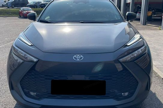 Toyota C-HR Style 2.0 Hybrid Dynamic Force Plug-in