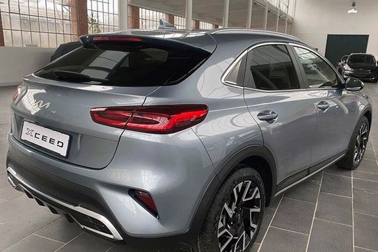 Kia XCeed 1.6 T-GDI Business Line DCT