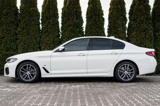 BMW Seria 5 520d xDrive M Sport sport-aut