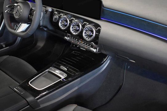 Mercedes Klasa A 250 e AMG Line