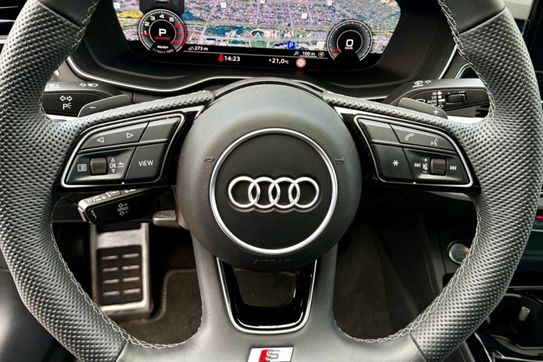 Audi A4 40 TFSI quattro S Line