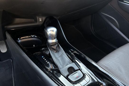 Toyota C-HR 1.8 Hybrid Prestige