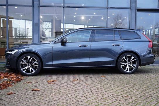 Volvo V60 B4 Plus Dark