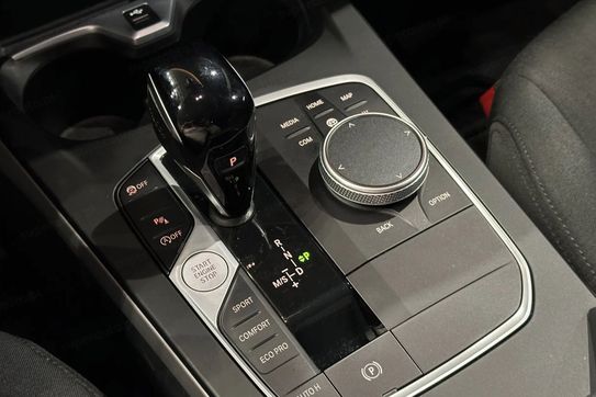 BMW Seria 1 118i Advantage