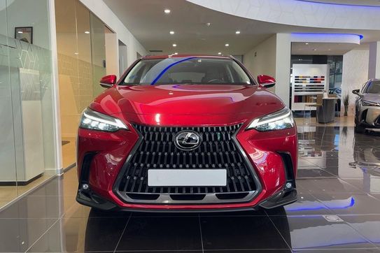 Lexus NX 450h+ Prestige AWD