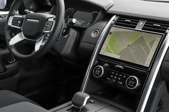 Land Rover Discovery V D250 Dynamic SE