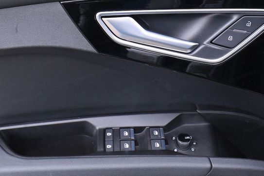 Audi Q4 e-tron S line