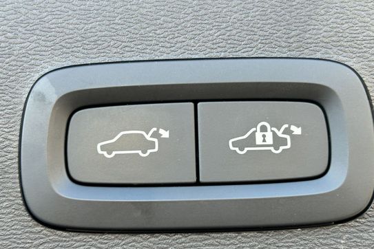 Volvo XC40 B3 Plus Dark aut