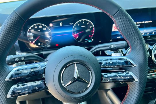 Mercedes GLA 200 AMG Line