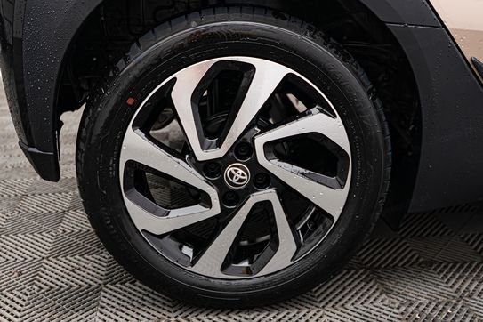 Toyota Aygo X Teamplayer 1.0 Benzyna