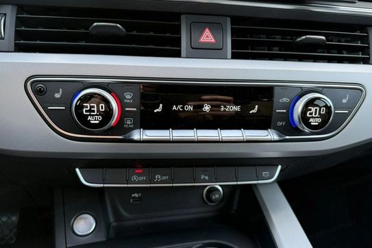 Audi A4 35 TFSI mHEV S Line S tronic