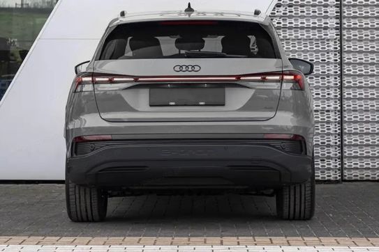 Audi Q4 e-tron 55 quattro Advanced