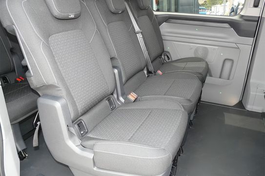 Ford Transit Custom Kombi M1 L2H1 320 Trend A8