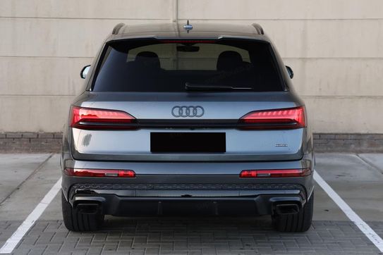 Audi Q7 55 TFSI e quattro S Line