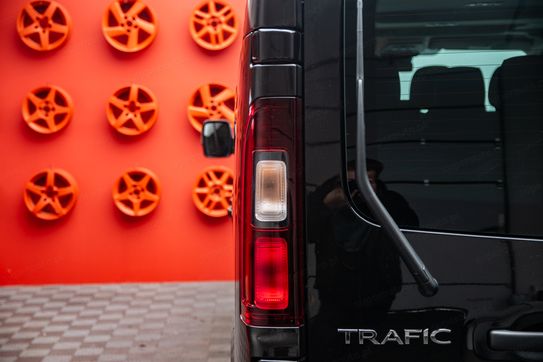 Renault Trafic Kombi L2H1 AT9