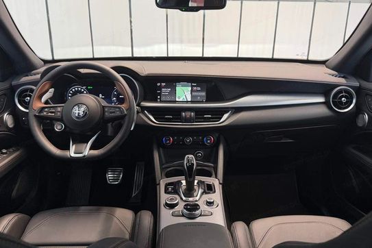 Alfa Romeo Stelvio 2.0 Turbo Intensa Q4