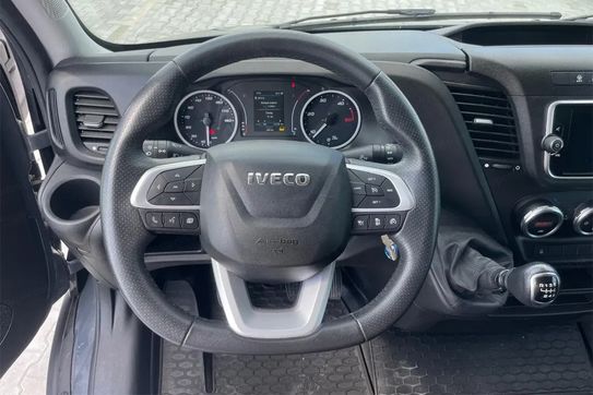 Iveco Daily 35S18 Kontener 8EP + Winda