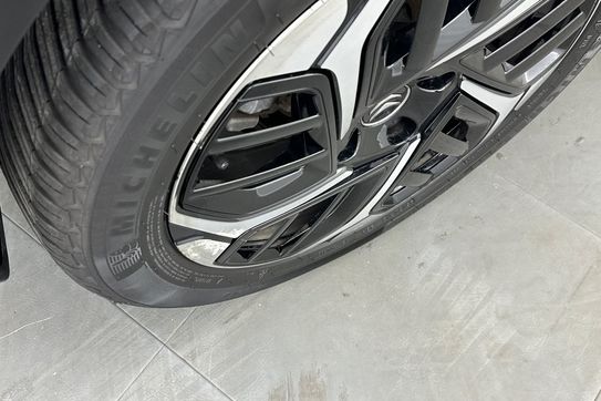 Citroen C4 Shine 1.5 BlueHDI EAT8