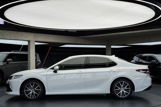 Toyota Camry 2.5 Hybrid Executive CVT