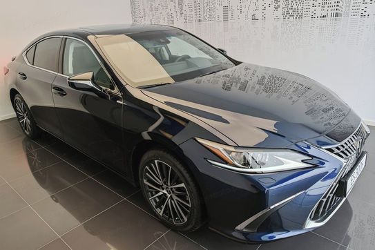Lexus ES 300h Business Edition 2.5 E-CVT