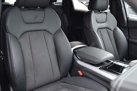 Audi Q7 TDI quattro S Line