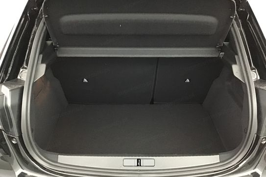 Peugeot 208 ALLURE 1.2 mHEV e-DCS6