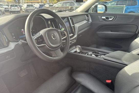 Volvo XC60 B4 B Plus Dark