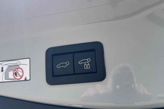 Toyota C-HR GR Sport 2.0 Hybrid Dynamic Force