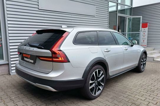 Volvo V90 B5 D AWD Momentum Pro aut Cross Country
