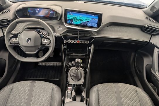 Peugeot 2008 ALLURE 1.2 PureTech