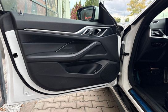 BMW i4 80.7kWh eDrive 40 M Sport