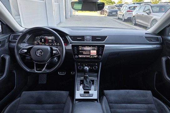Skoda Superb 2.0 TDI 4x4 Scout DSG