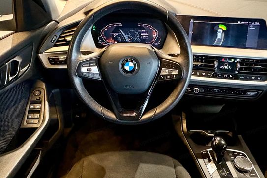 BMW Seria 1 118i Advantage aut