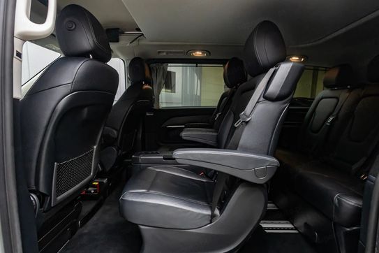 Mercedes V Klasa 300 d 4-Matic Exclusive 9G-Tronic (długi)