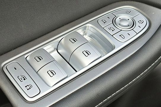 Chery Tiggo 7 Premium1.5 T-GDI Super Hybrid DHT