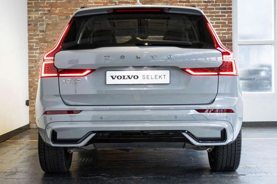 Volvo XC60 T6 Plug-In Hybrid AWD Ultra Dark