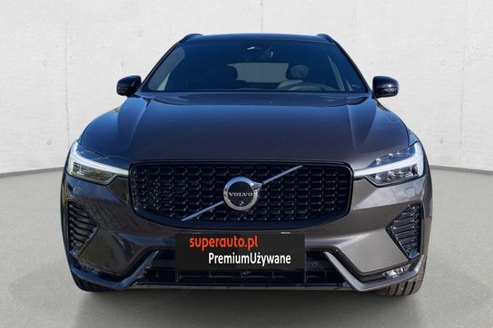 Volvo XC60 B5 B AWD Plus Dark aut
