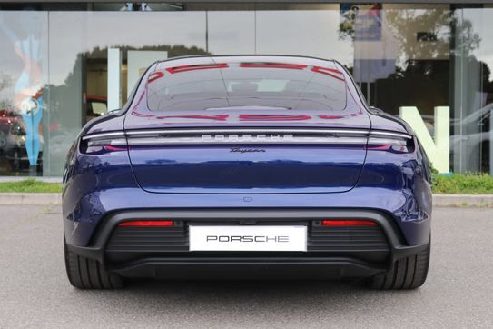 Porsche Taycan Black Edition