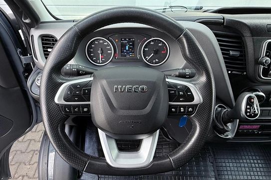 Iveco Daily 70C18 3.0 180KM