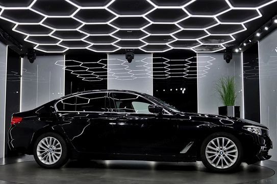 BMW Seria 5 530e iPerformance xDrive aut