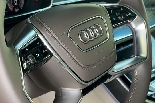 Audi A8 50 TDI quattro