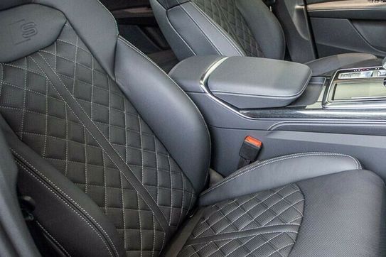 Audi Q7 50 TDI quattro S Line