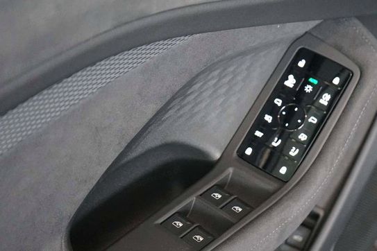 Audi A6 e-Hybrid quattro Avant